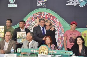 Carlos Zárate homenaje WBC